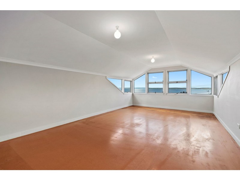 5 Broadwater Terrace, Redland Bay QLD 4165