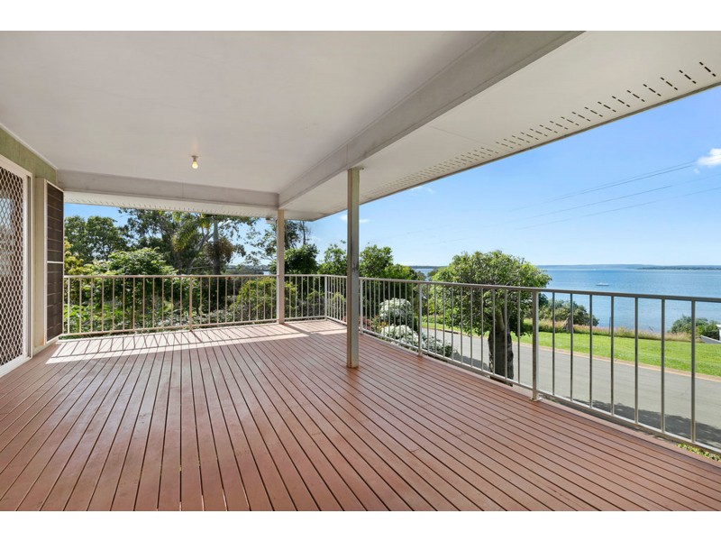 5 Broadwater Terrace, Redland Bay QLD 4165