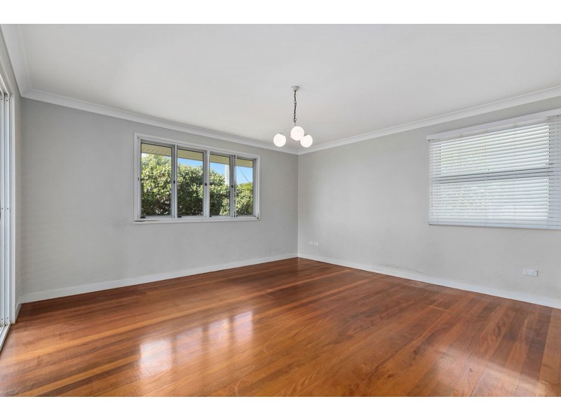 5 Broadwater Terrace, Redland Bay QLD 4165