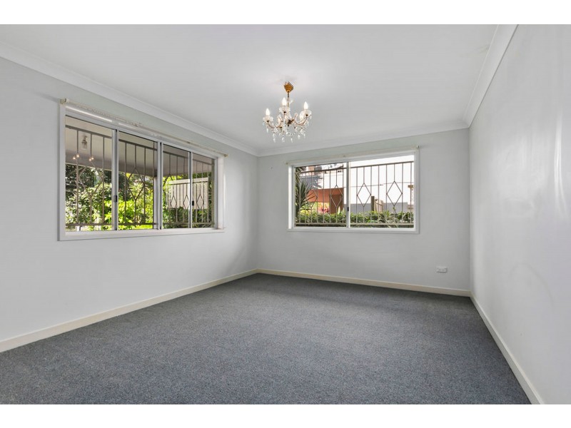 5 Broadwater Terrace, Redland Bay QLD 4165