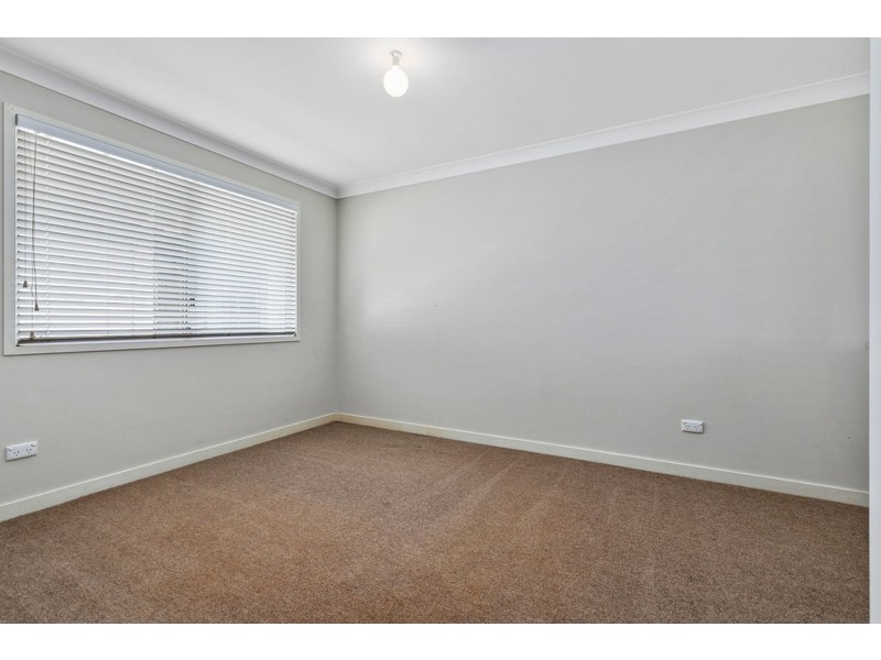 5 Broadwater Terrace, Redland Bay QLD 4165