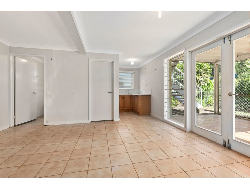 5 Broadwater Terrace, Redland Bay QLD 4165