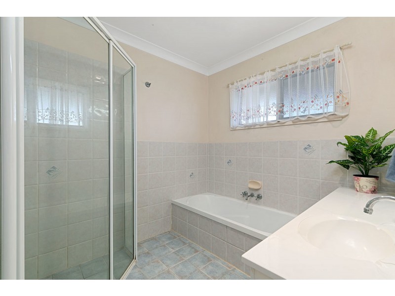 33 Mourilyan Street, Mansfield QLD 4122