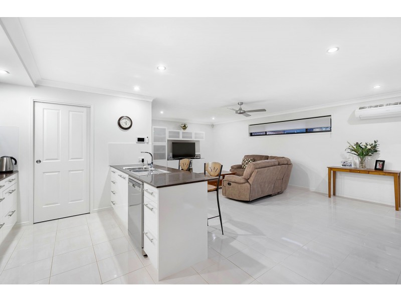 18 Angliss Circuit, Thornlands QLD 4164