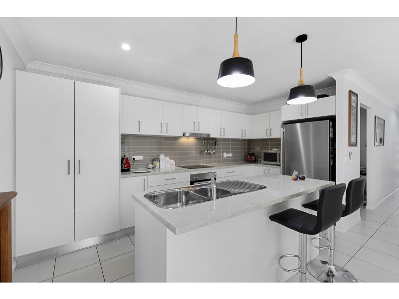 10 Nutmeg Court, Birkdale QLD 4159