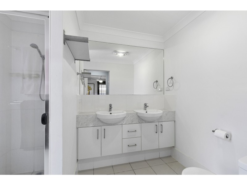 10 Nutmeg Court, Birkdale QLD 4159