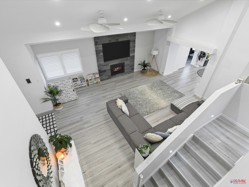 8 Binnacle Close, Raby Bay QLD 4163