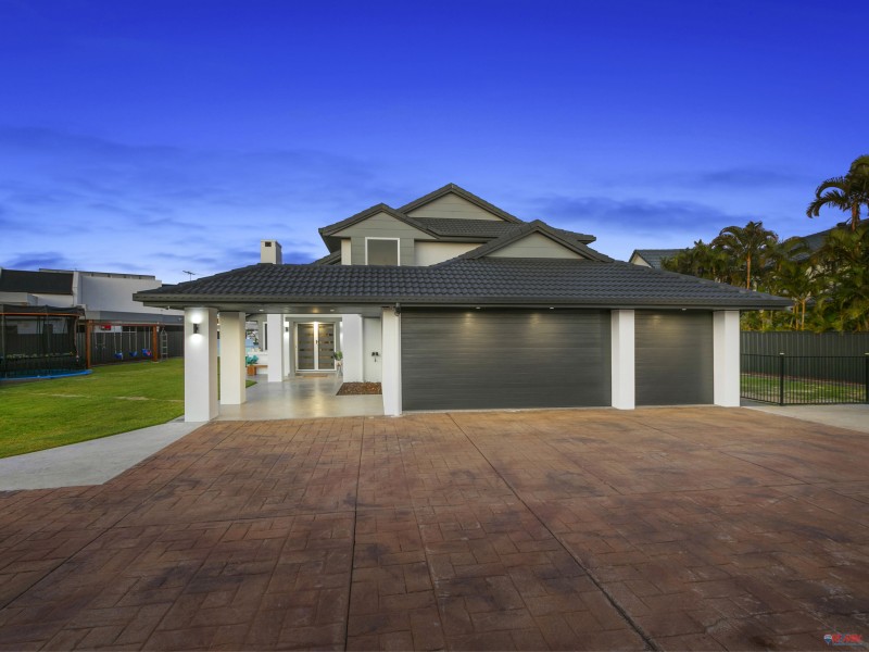8 Binnacle Close, Raby Bay QLD 4163