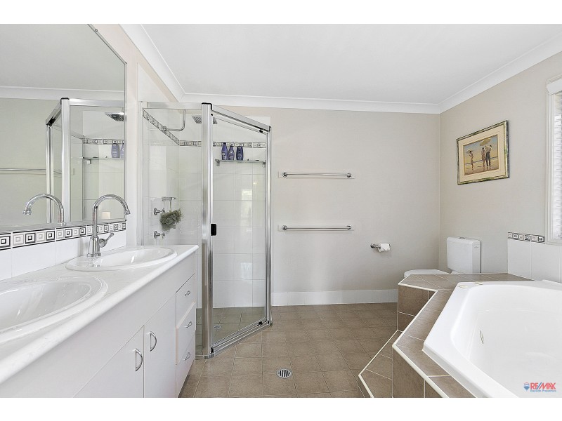 8 Truscot, Thornlands QLD 4164