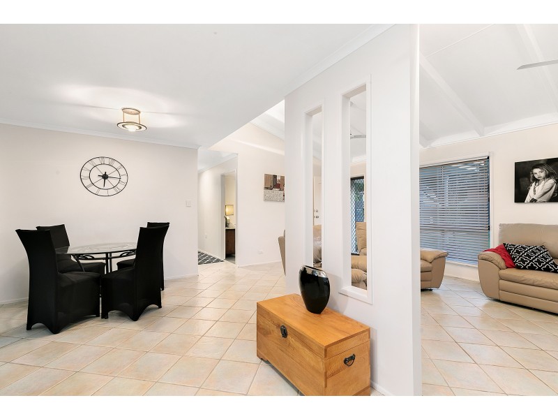 88 Main Street, Redland Bay QLD 4165