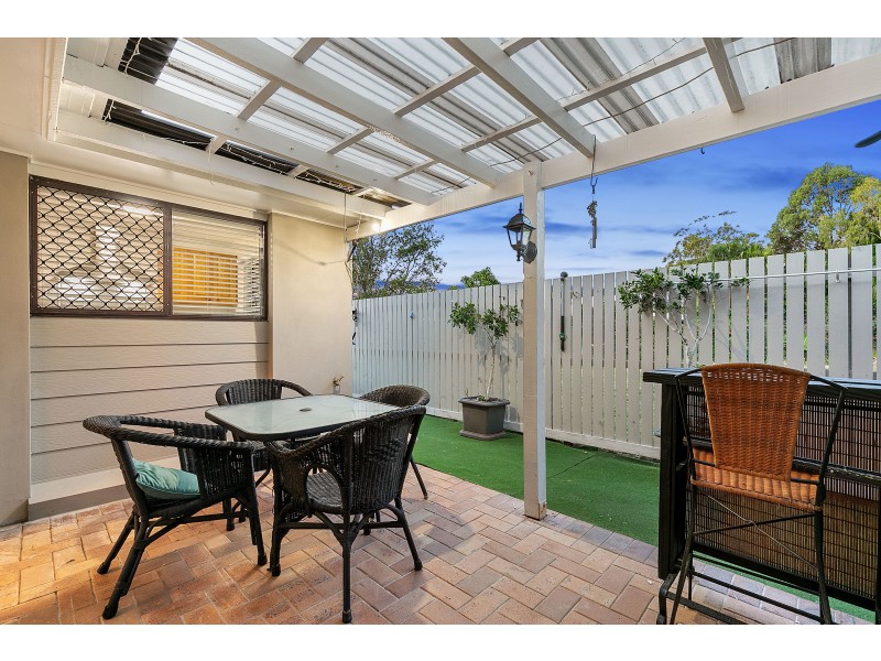 88 Main Street, Redland Bay QLD 4165