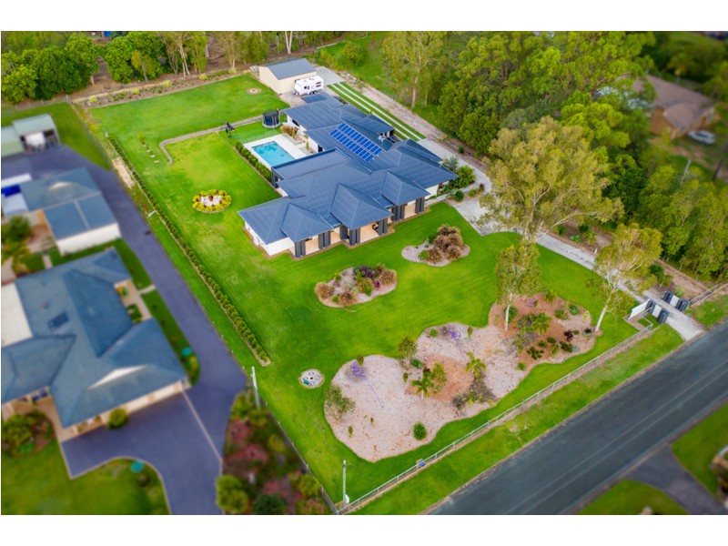 38 Tipuana Drive, Capalaba QLD 4157