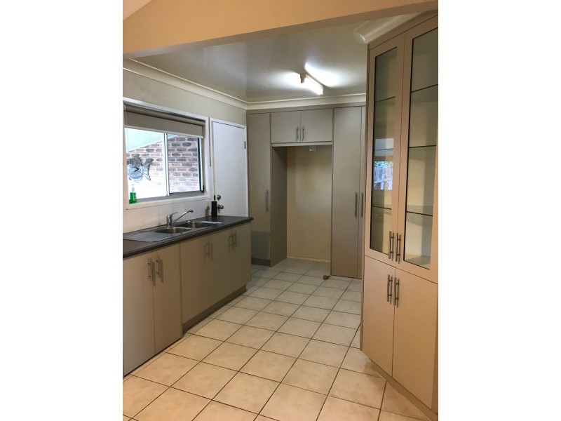 5 Lake View Drive, Thornlands QLD 4164