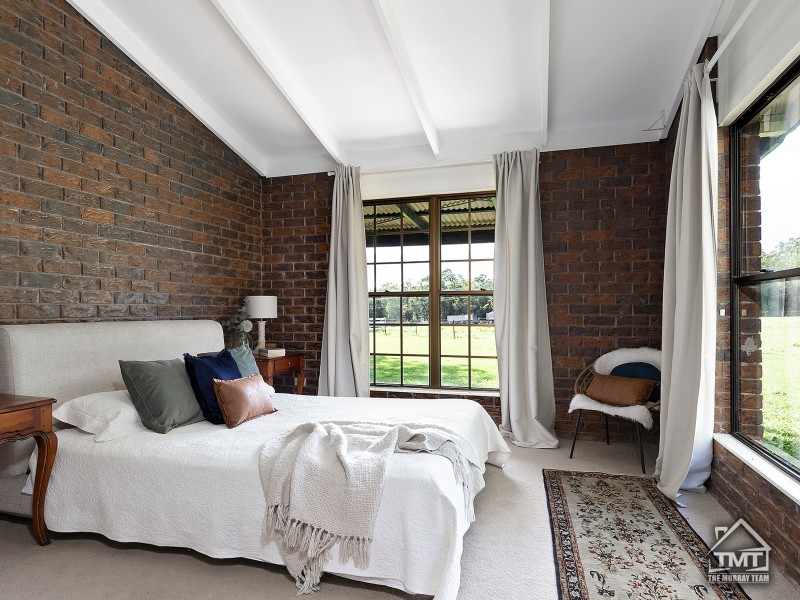 98 Kingfisher Rd, Mount Cotton QLD 4165