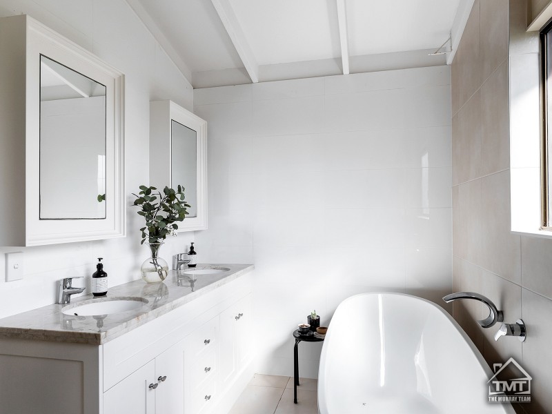 98 Kingfisher Rd, Mount Cotton QLD 4165