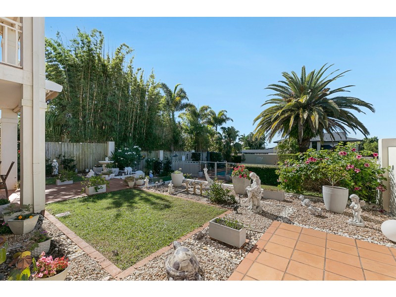 6 Bribie Close, Redland Bay QLD 4165