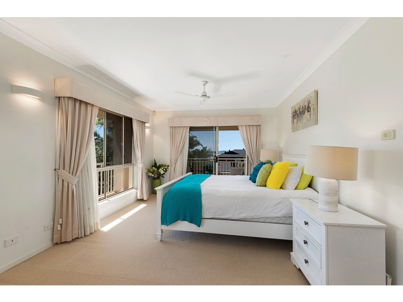 6 Bribie Close, Redland Bay QLD 4165