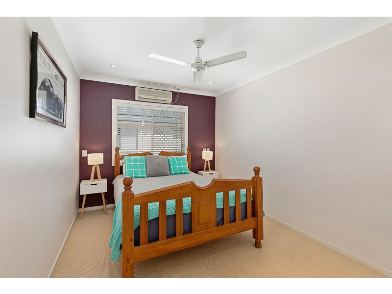 6 Bribie Close, Redland Bay QLD 4165