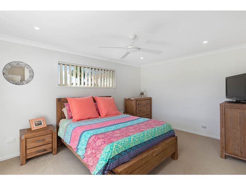 13 Creekside Circuit West, Victoria Point QLD 4165