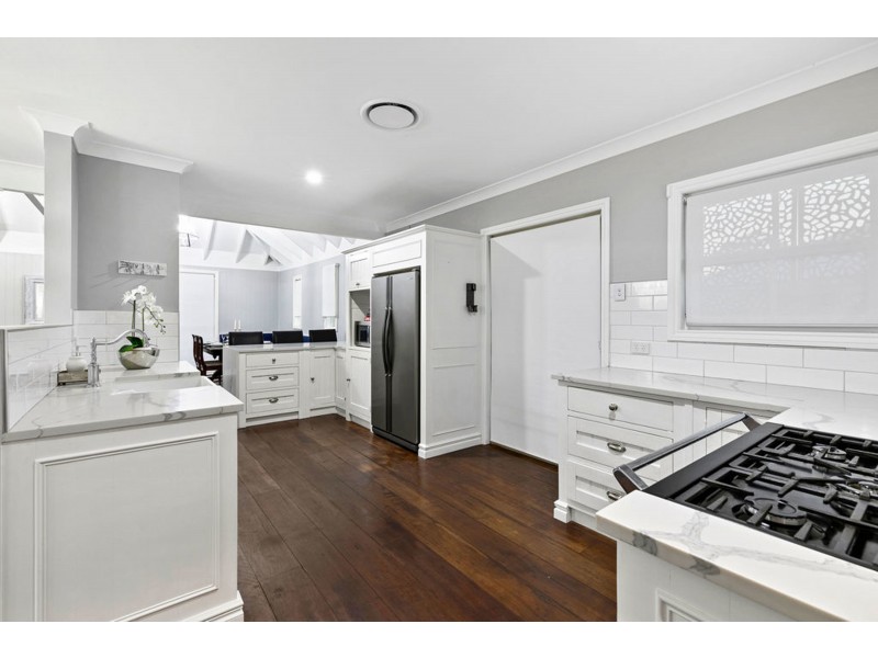 11 Abeya Street, Thornlands QLD 4164