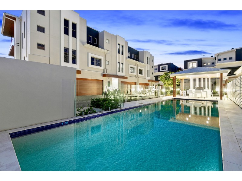 2/1 Cross Lane, Cleveland QLD 4163