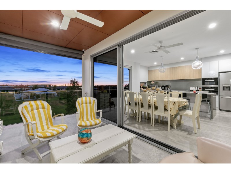 2/1 Cross Lane, Cleveland QLD 4163