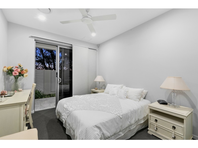 2/1 Cross Lane, Cleveland QLD 4163