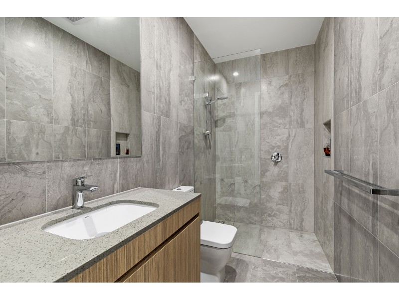 2/1 Cross Lane, Cleveland QLD 4163