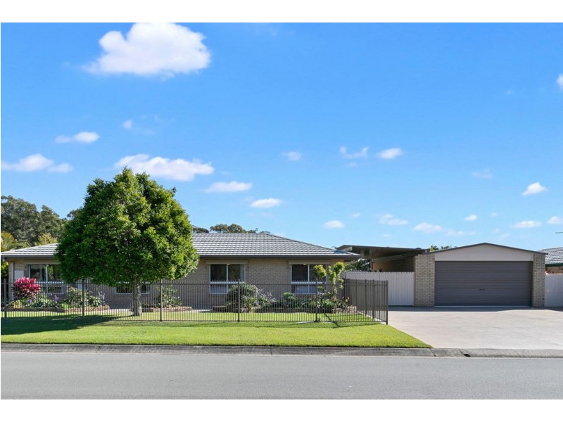 1 Parklands Court, Victoria Point QLD 4165