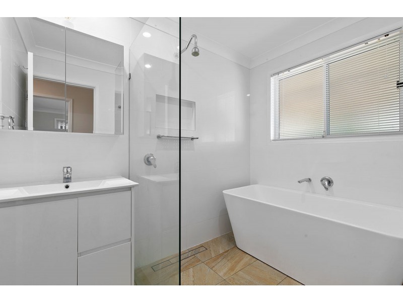 1 Parklands Court, Victoria Point QLD 4165