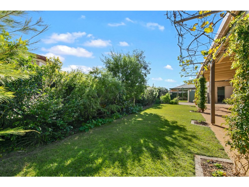 1 Parklands Court, Victoria Point QLD 4165