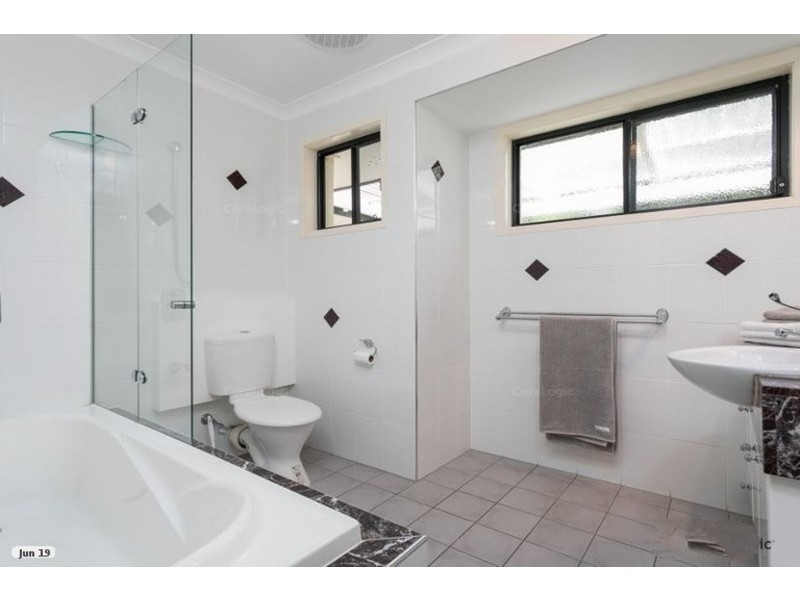 12 Venn Pde, Thornlands QLD 4164