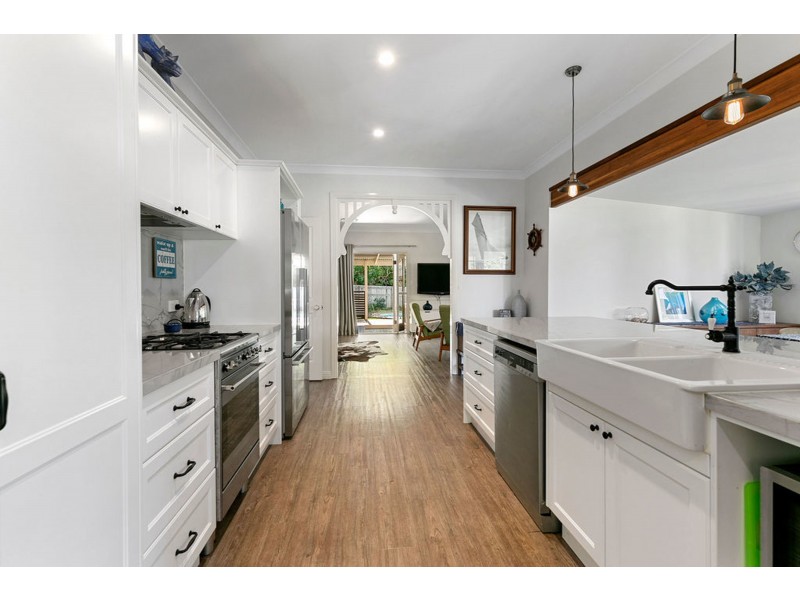 10-10A RUSSELL STREET, Cleveland QLD 4163