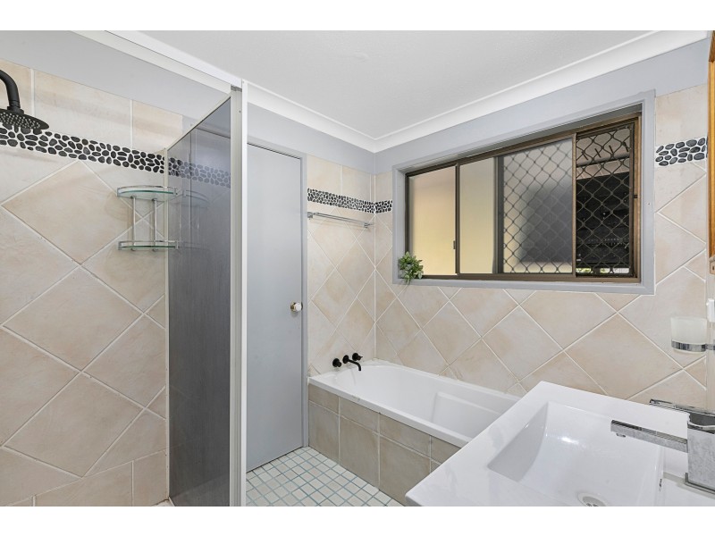 4 Burwood Road, Alexandra Hills QLD 4161