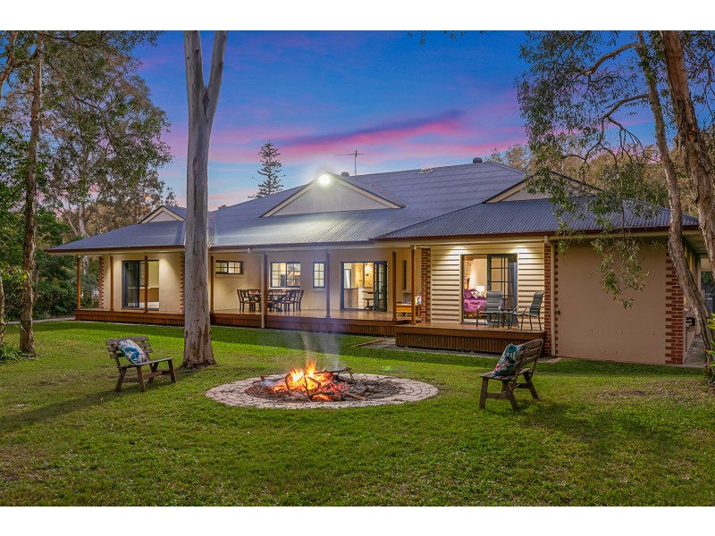 2 Dinwoodie Road, Thornlands QLD 4164