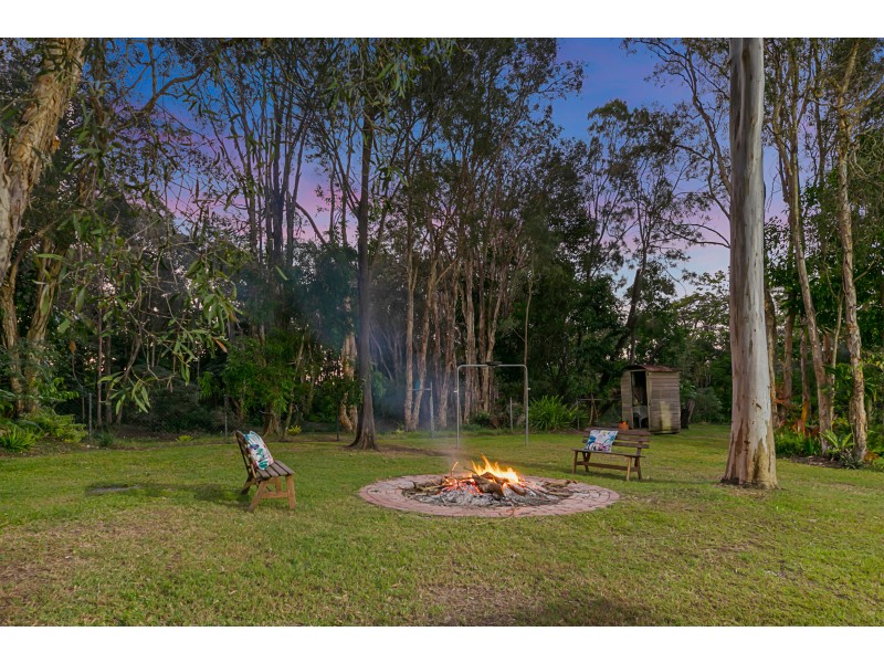 2 Dinwoodie Road, Thornlands QLD 4164