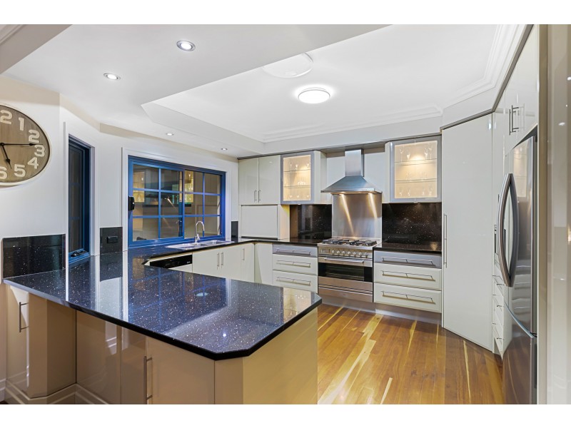 2 Dinwoodie Road, Thornlands QLD 4164