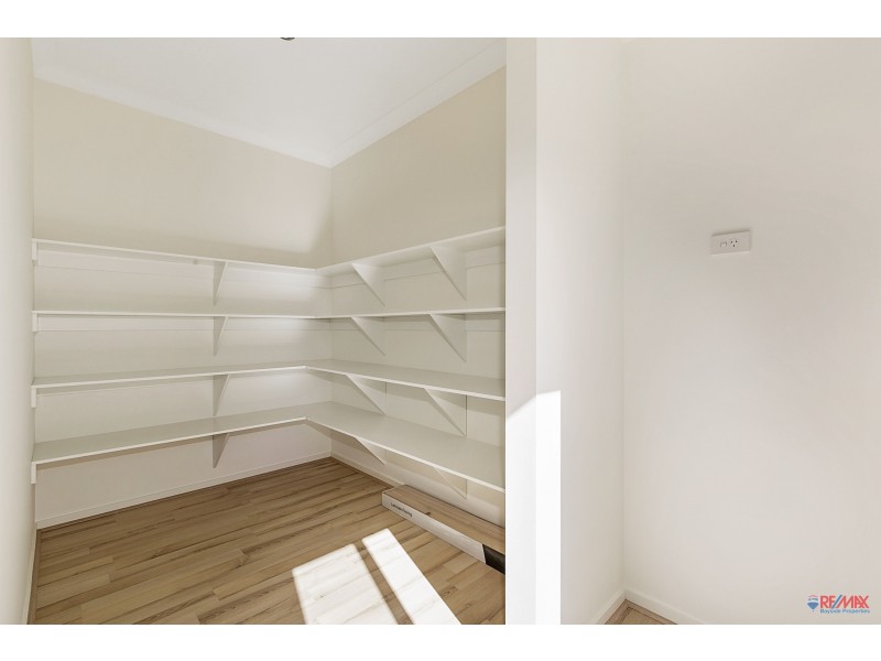 13 Glenhaven Close, Redland Bay QLD 4165