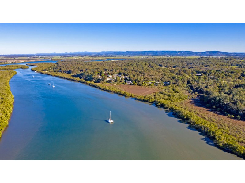 22 Muriel Street, Redland Bay QLD 4165