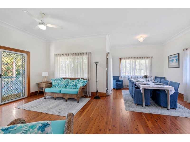 22 Muriel Street, Redland Bay QLD 4165