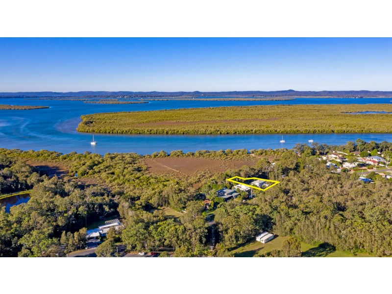 22 Muriel Street, Redland Bay QLD 4165