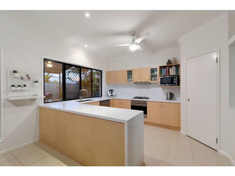 6 Corey Close, Wellington Point QLD 4160