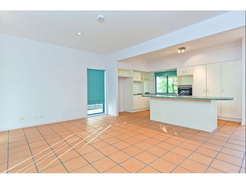 3 Raby Bay Bvd, Raby Bay QLD 4163