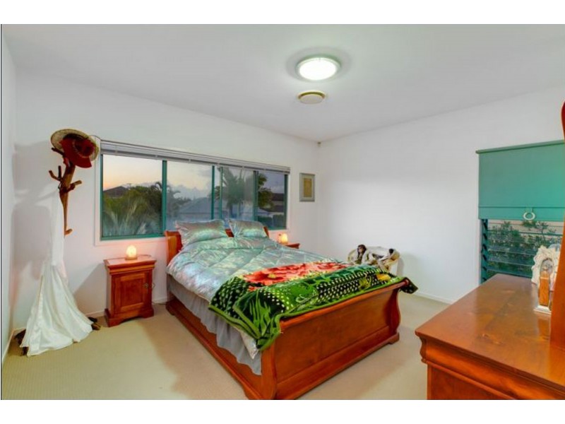 3 Raby Bay Bvd, Raby Bay QLD 4163
