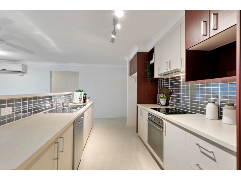 16 Parklane Road, Victoria Point QLD 4165