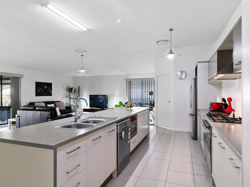 21 Reef Street, Thornlands QLD 4164