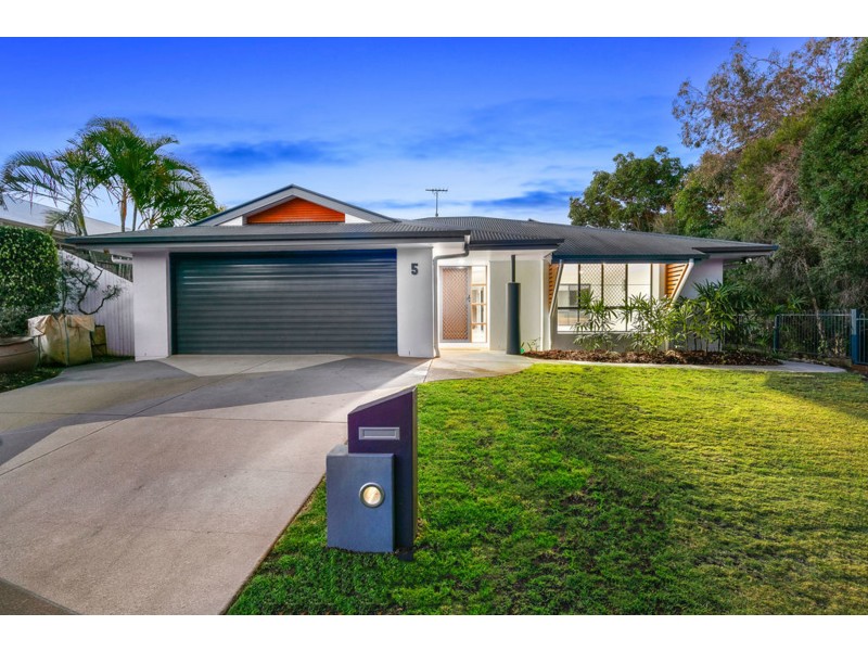 5 Saranah Place, Wellington Point QLD 4160