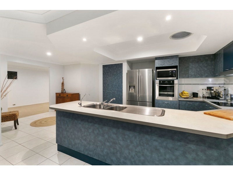 5 Saranah Place, Wellington Point QLD 4160