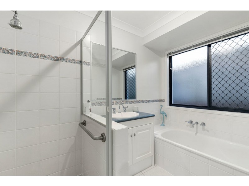 5 Saranah Place, Wellington Point QLD 4160