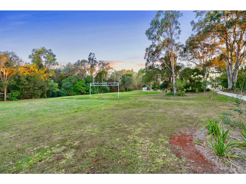 5 Saranah Place, Wellington Point QLD 4160